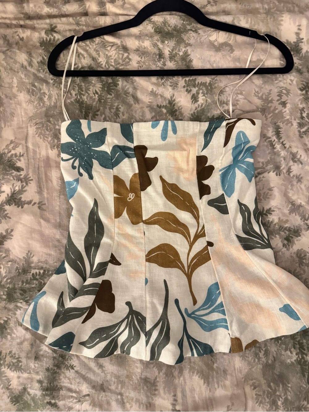 NWT Abercrombie floral top